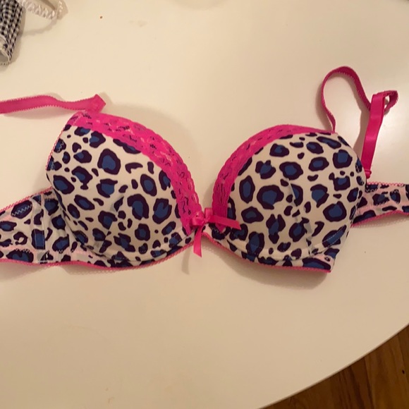Animal print push up bra with removable patting, super cute color combo pattern - Picture 1 of 2